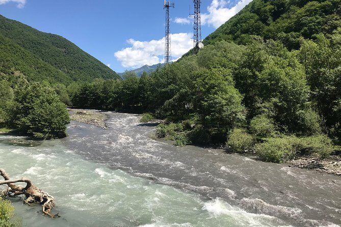 Private Day Trip to Gudauri and Kazbegi from Tbilisi via Jvari and Mtskheta - Lunch in Kazbegi: choose the terrace view or a village meal