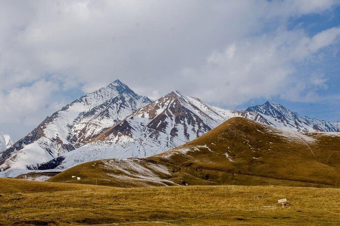 PRIVATE Day-Trip to Kazbegi (The most popular tour in Georgia) - Time, Pace, and What to Expect From a 10:00 to 12-Hour Day