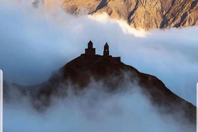 Private Tour Ananuri-Kazbegi-Gudauri - Zhinvali Lake: a calmer pause between the big sights