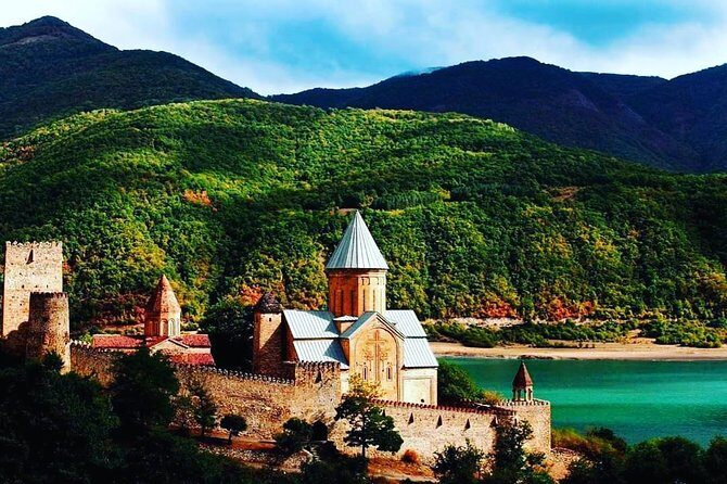 Private Tour Ananuri-Kazbegi-Gudauri - When to go (and what weather can do to your day)