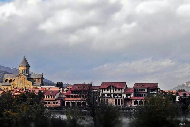Private Tour to Mtskheta and Georgian Wine Tasting from Tbilisi - Svetitskhoveli Cathedral and Samtavro Monastery