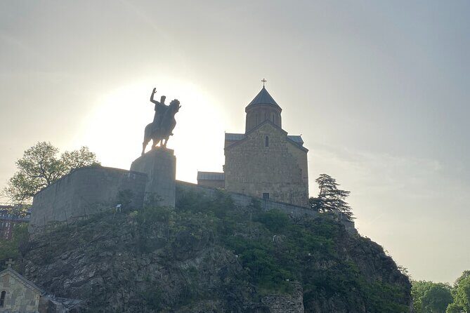 Private Walking Tour in Tbilisi and Mtskheta Old Town - Stop 4: Metekhi Cathedral and the Statue of Vakhtang Gorgasali
