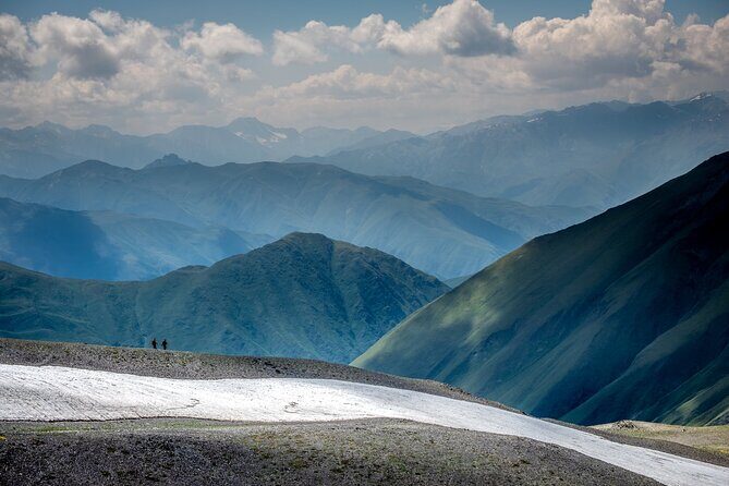 Round Trip Bus Transfer to Juta from Kazbegi - Once you’re in Juta: picking your hike without a guide