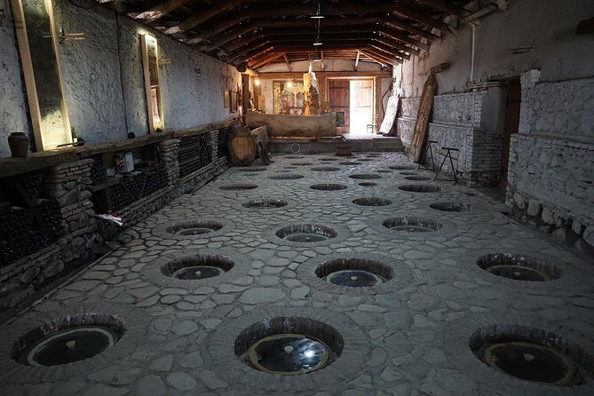 Secrets of Kakheti: Wine & Home-Cooked Lunch - Badiauri shoti bread: the hands-on stop that makes the day feel real