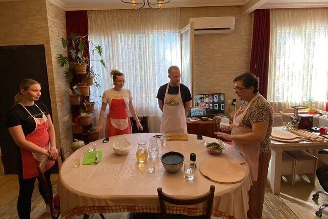 Taste of Georgia. Cooking-Class Khinkali, Khachapuri and more - Side benefit: you learn the logic behind Georgian dough