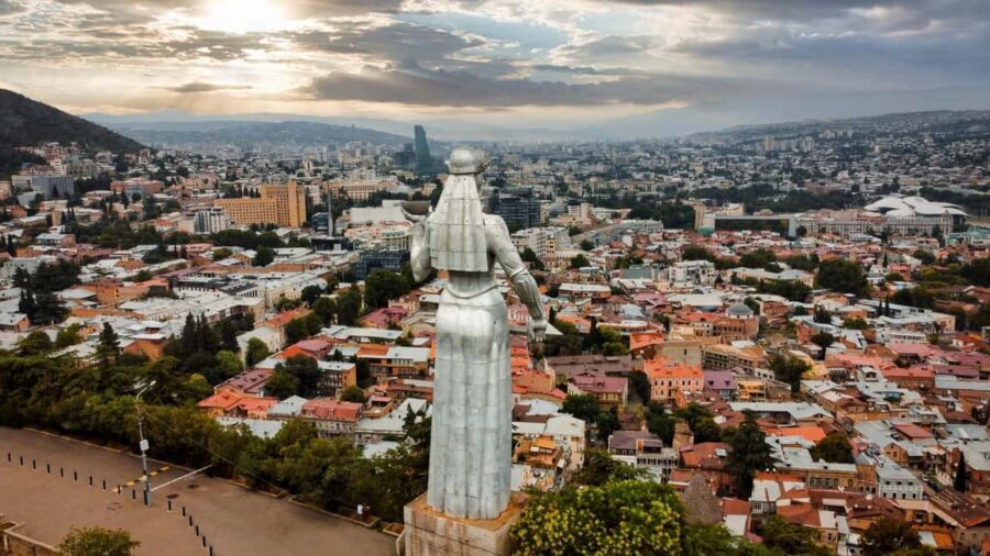 Tbilisi: Old and New City Guided Tour with 2 Cable Car Rides - Key reasons this tour is worth your time