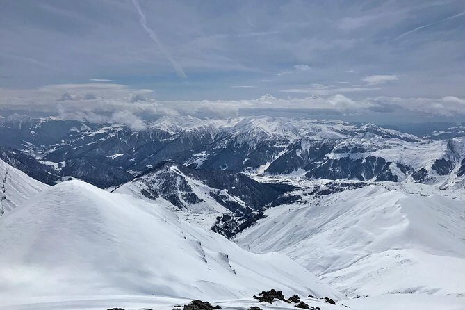 To The Majestic Kazbegi Full Day tour - Why Kazbegi day trips are different from typical sightseeing