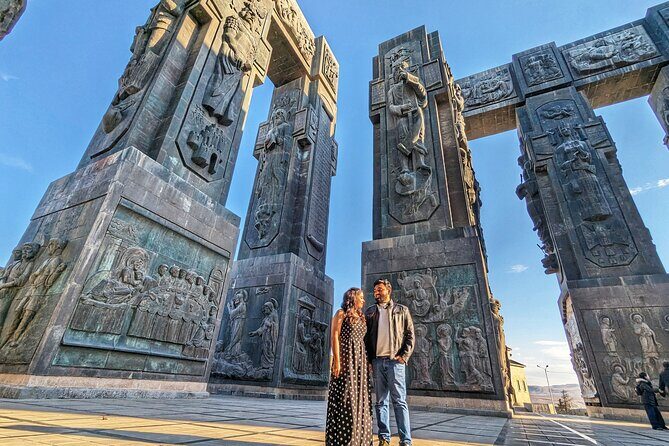 Top highlights of Tbilisi: Old City Sameba Chronicles of Georgia - Metekhi Cathedral and the hilltop start